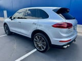 2016 Porsche Cayenne - Preview 9
