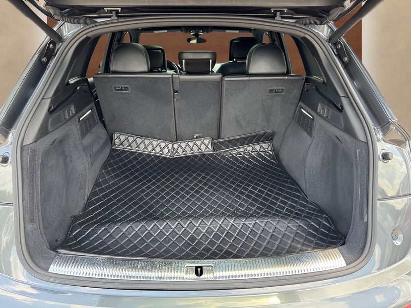 2021 Audi SQ5 - Image 2