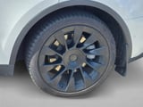 2022 Tesla Model Y - Preview 11