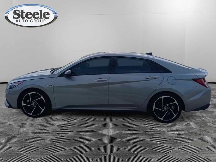 2023 Hyundai Elantra - Image 2