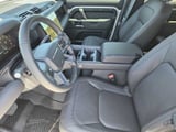 2026 Land Rover Defender - Preview 12