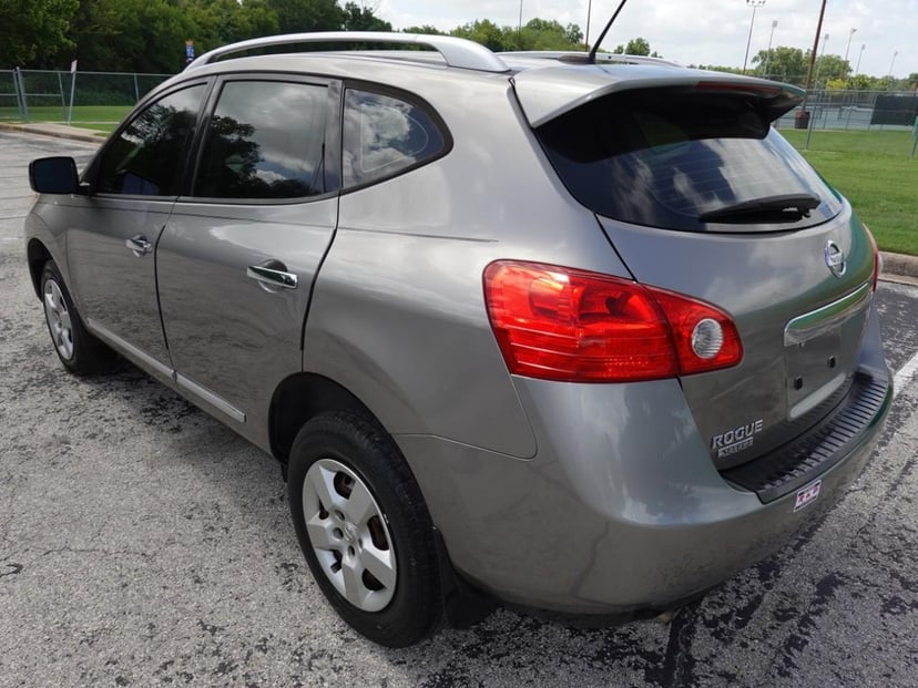 2015 Nissan Rogue Select - Image 3