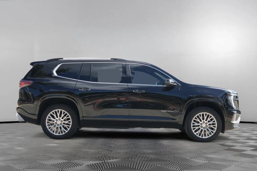 2025 GMC Acadia - Image 1