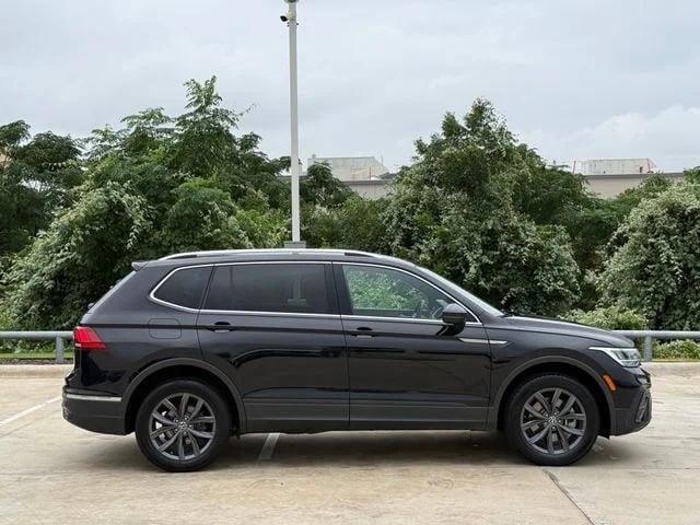 2023 Volkswagen Tiguan - Image 1