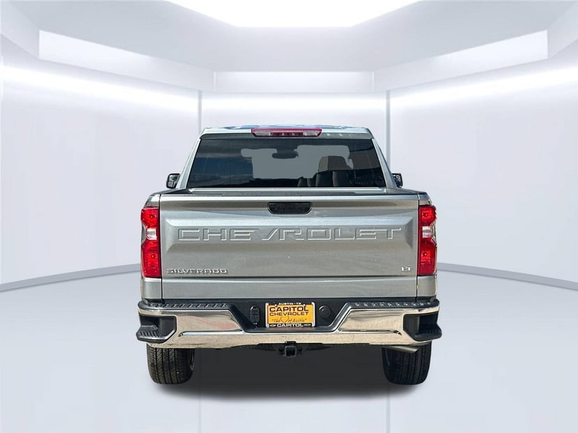 2026 Chevrolet Silverado 1500 - Image 3