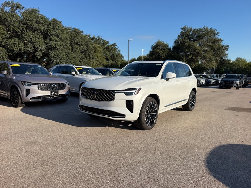 2027 Volvo XC90 - Image 1