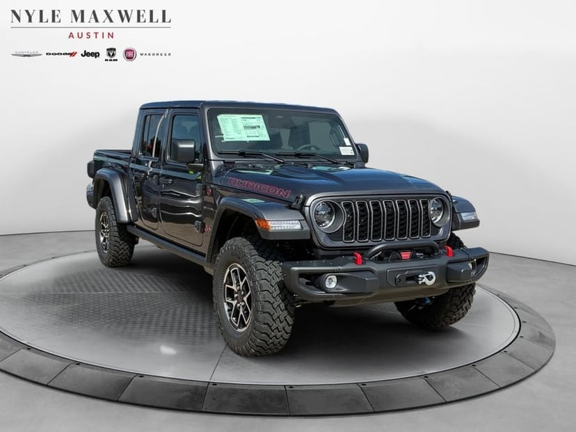 2026 Jeep Gladiator - Image 2