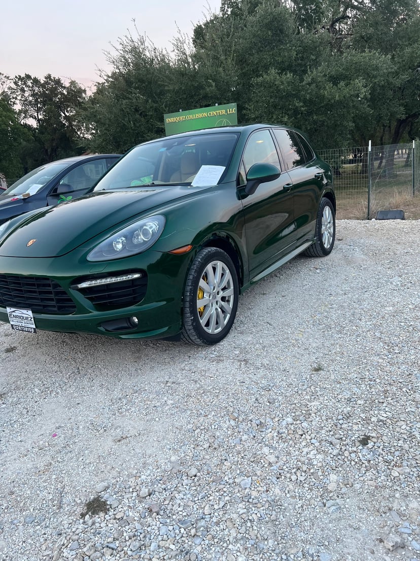 2014 Porsche Cayenne - Image 1
