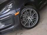 2026 Porsche Macan - Preview 12