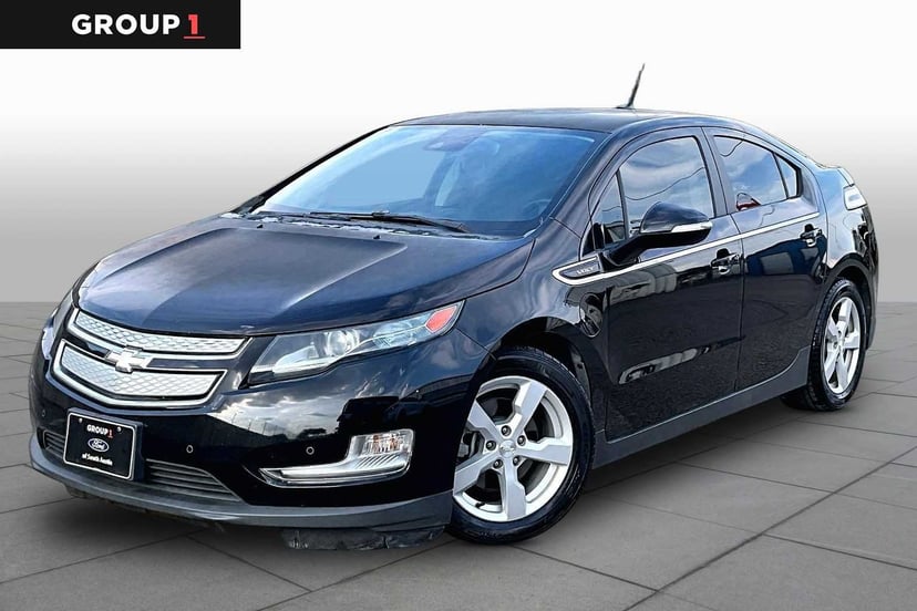 2014 Chevrolet Volt - Image 1