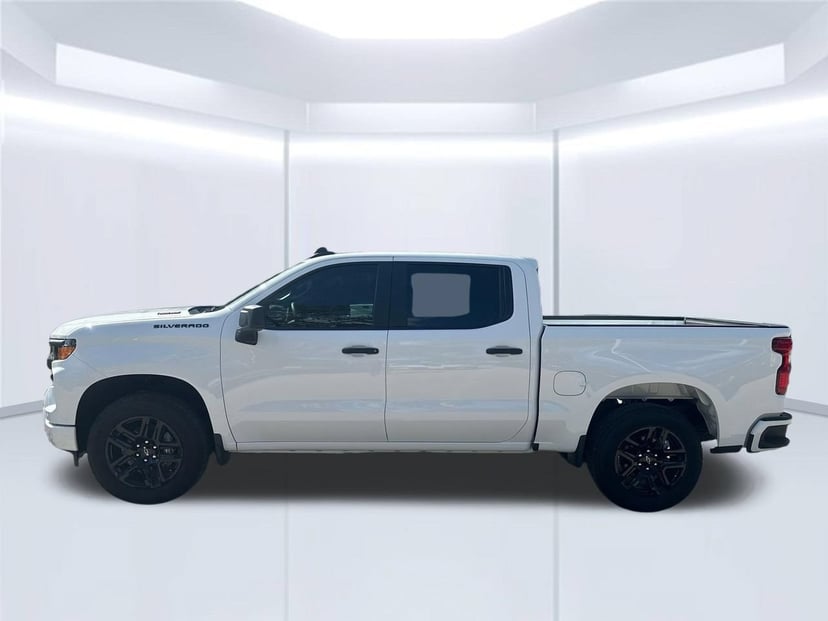 2026 Chevrolet Silverado 1500 - Image 2