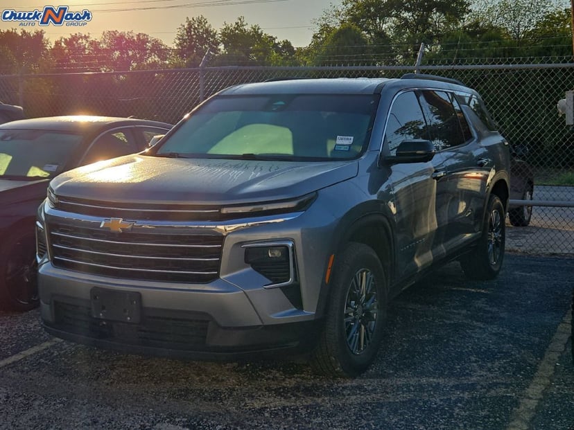 2024 Chevrolet Traverse - Image 1
