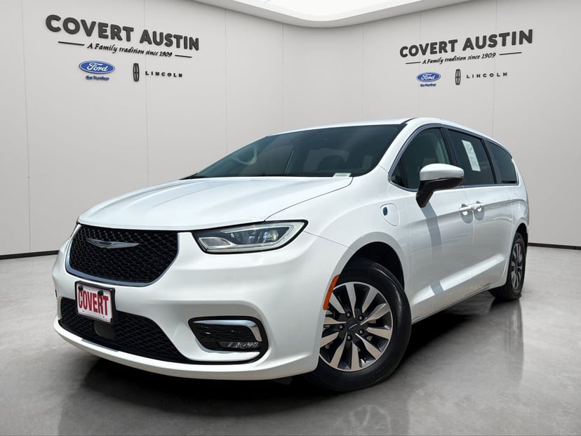 2023 Dodge Pacifica - Image 1