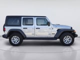 2023 Jeep Wrangler - Preview 6