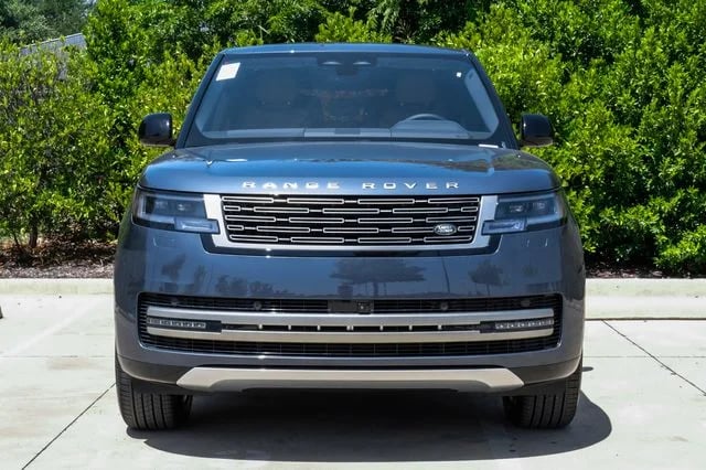 2026 Land Rover Range Rover - Image 2