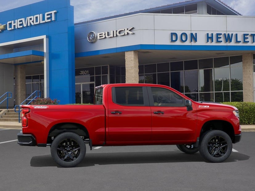 2026 Chevrolet Silverado 1500 - Image 2