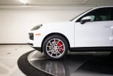 2026 Porsche Cayenne - Preview 11
