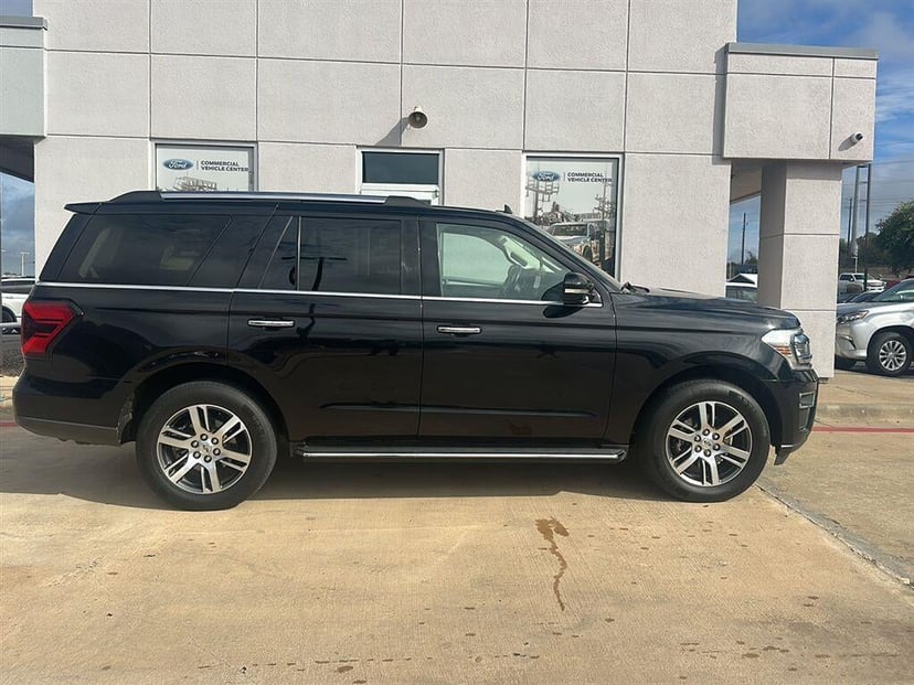 2023 Ford Expedition - Image 1