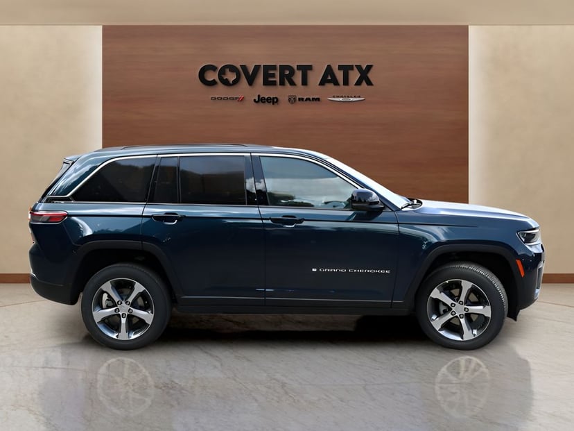 2026 Jeep Grand Cherokee - Image 3