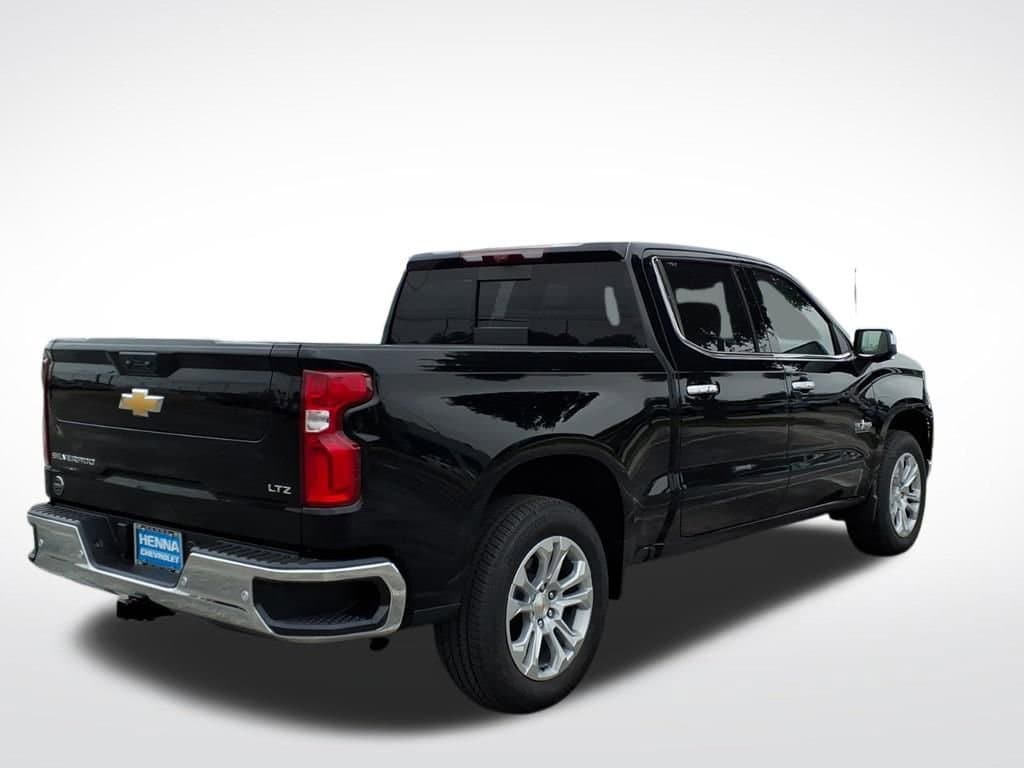 2026 Chevrolet Silverado 1500 - Image 3