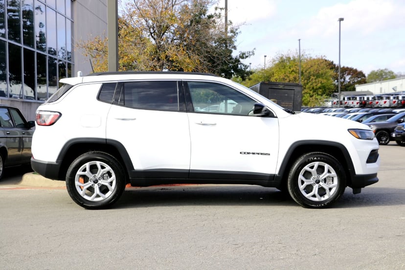 2026 Jeep Compass - Image 1