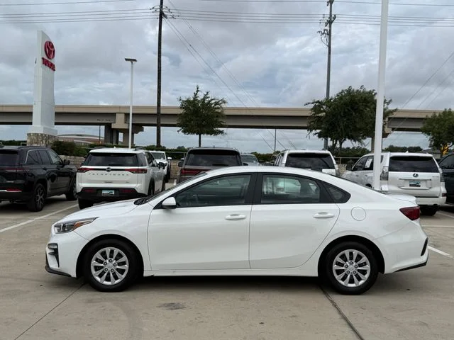 2019 Kia Forte - Image 3