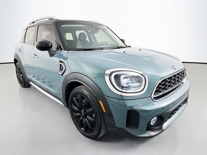 2024 MINI Cooper S Countryman Signature 4D Sport Utility Green - Image 2