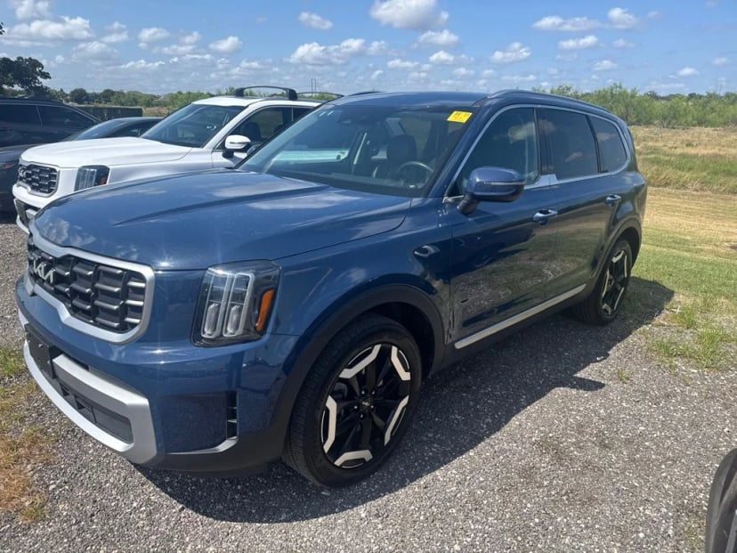 2025 Kia Telluride - Image 1