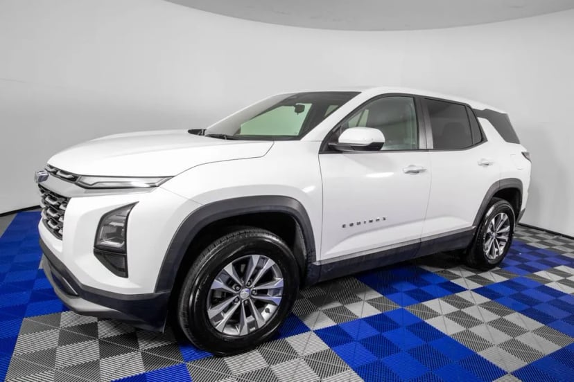 2025 Chevrolet Equinox - Image 1