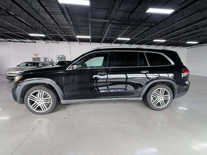 2025 Mercedes-Benz GLS-Class - Image 2