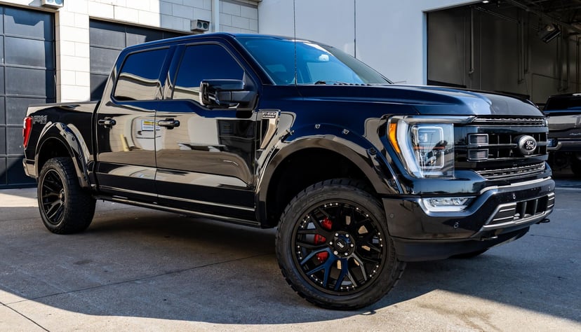 2022 Ford F-150 Platinum - Image 3