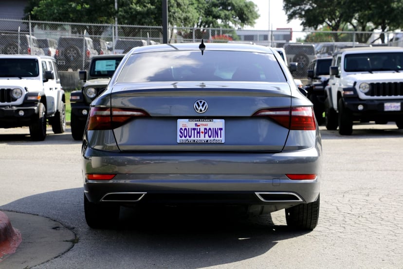2020 Volkswagen Jetta - Image 3