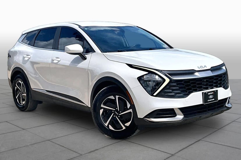2023 Kia Sportage - Image 1