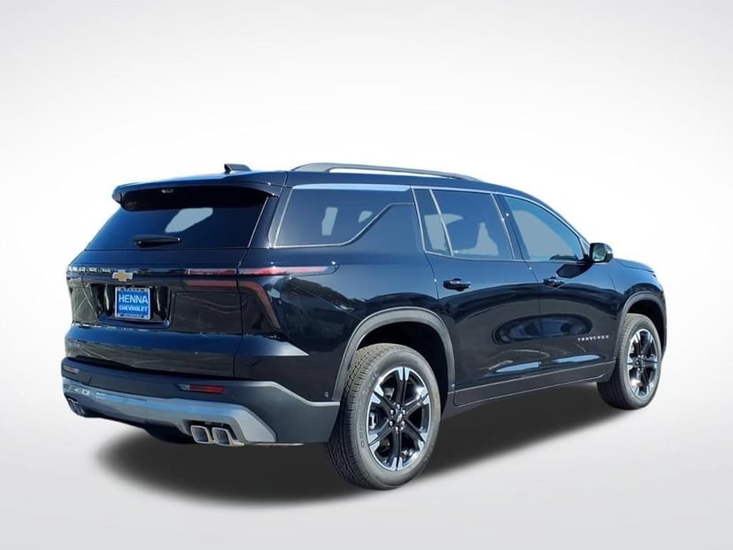 2027 Chevrolet Traverse - Image 3