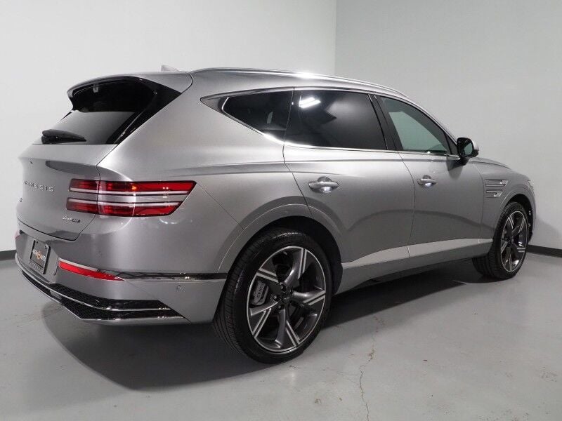 2025 Genesis GV80 3.5T Prestige AWD - Image 1