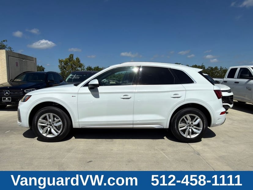 2022 Audi Q5 - Image 2