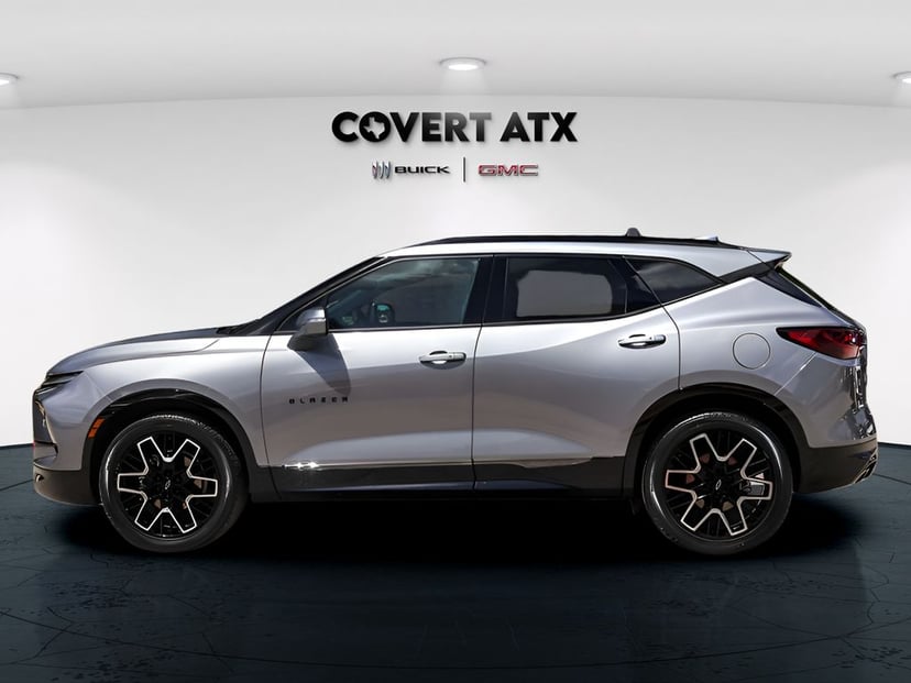 2023 Chevrolet Blazer - Image 2