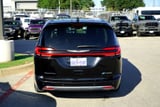 2024 Chrysler Pacifica - Preview 7
