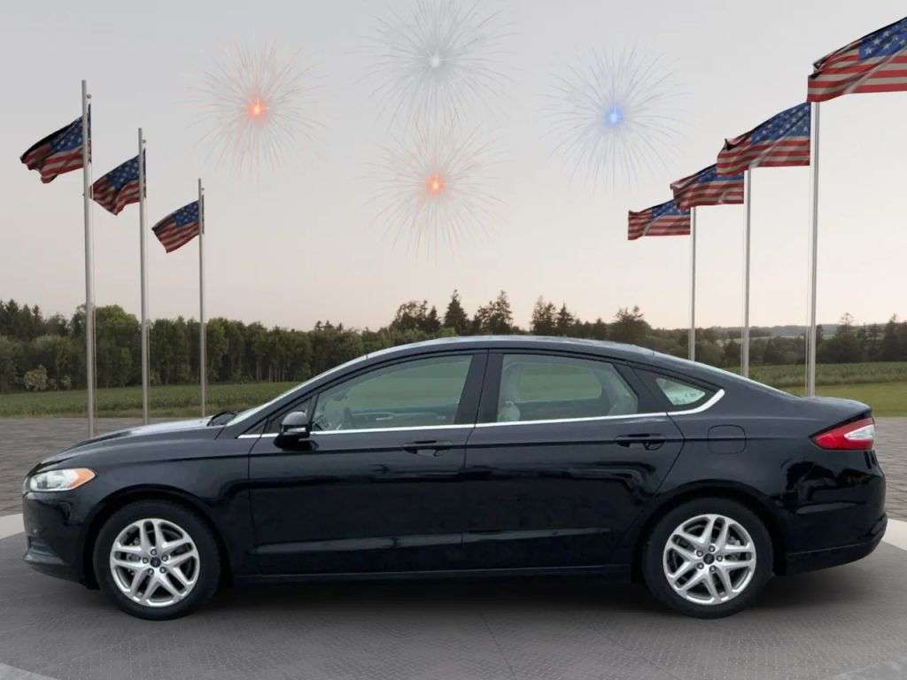 2015 Ford Fusion - Image 2