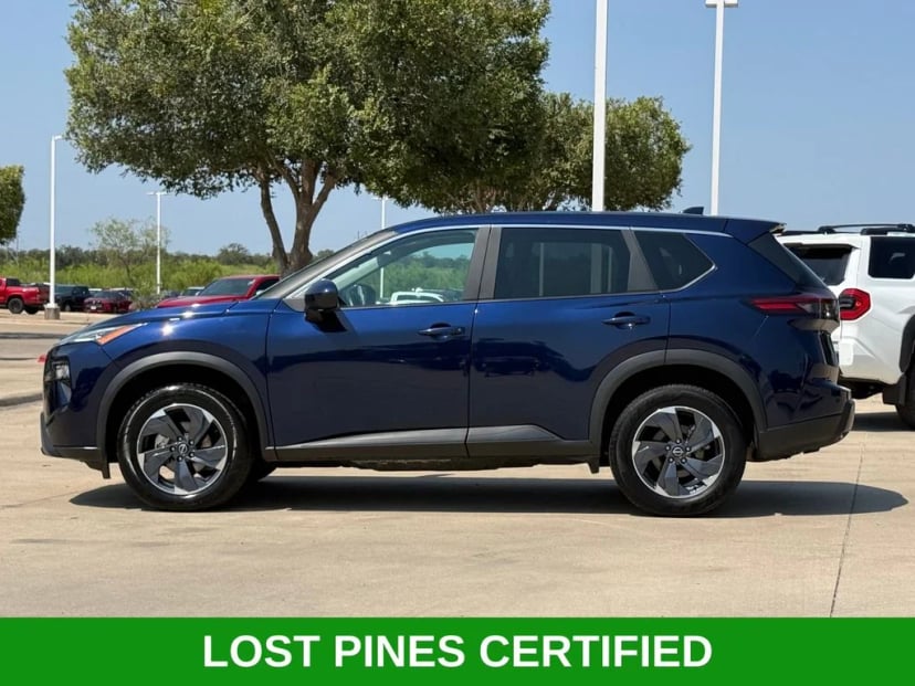 2025 Nissan Rogue - Image 2