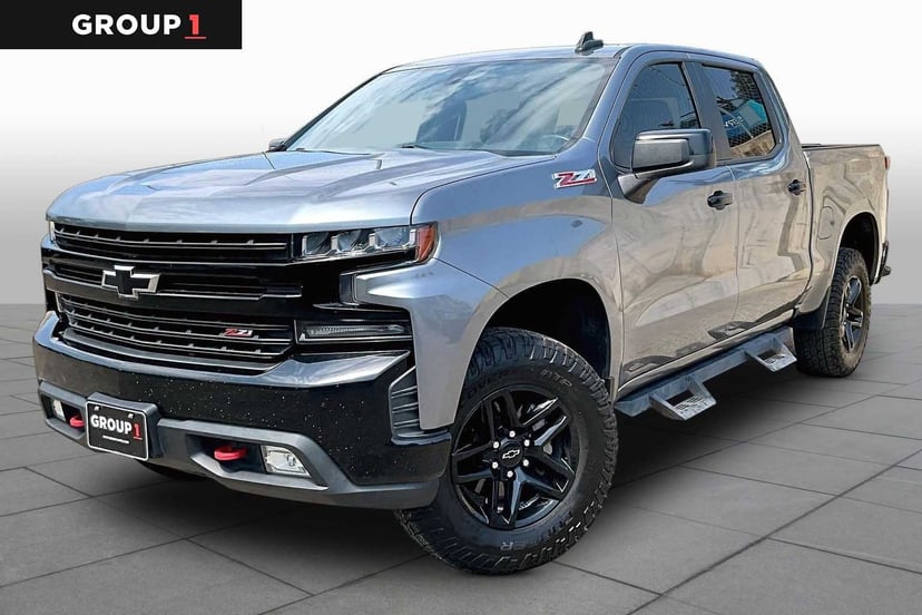2020 Chevrolet Silverado - Image 2