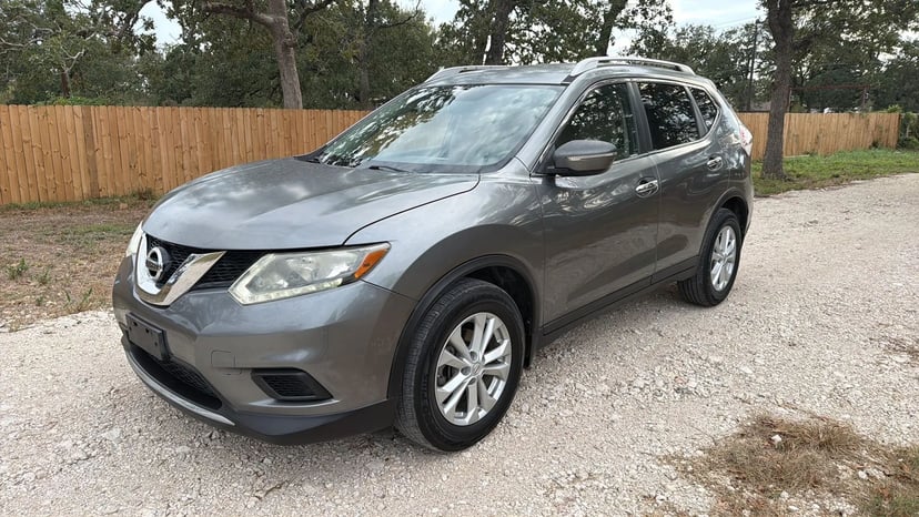 2015 Nissan Rogue - Image 1