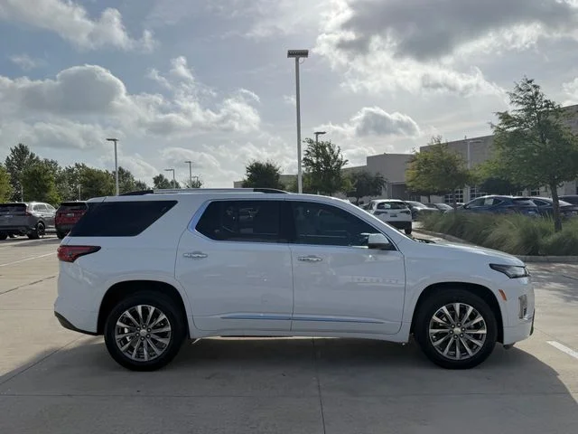 2022 Chevrolet Traverse - Image 3