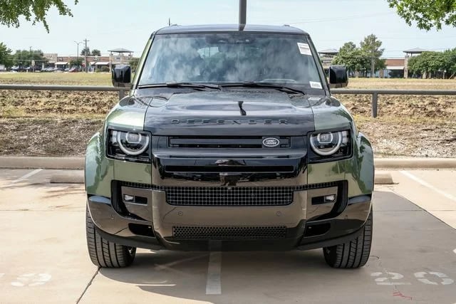 2026 Land Rover Defender - Image 3