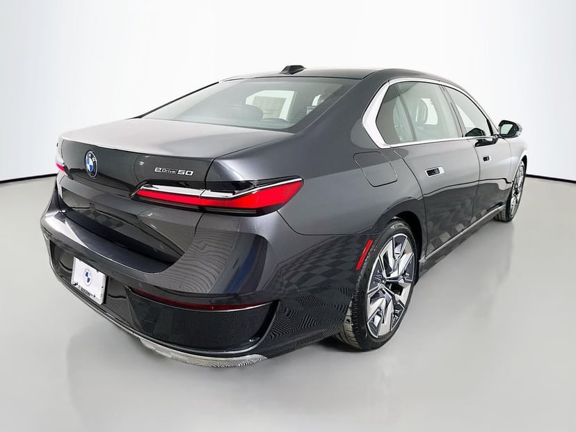2026 BMW i7 - Image 3