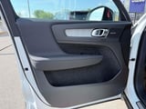 2026 Volvo XC40 - Preview 9