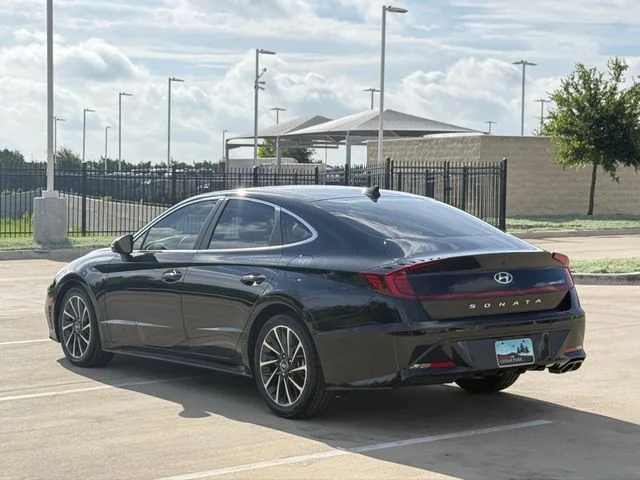 2020 Hyundai Sonata - Image 2