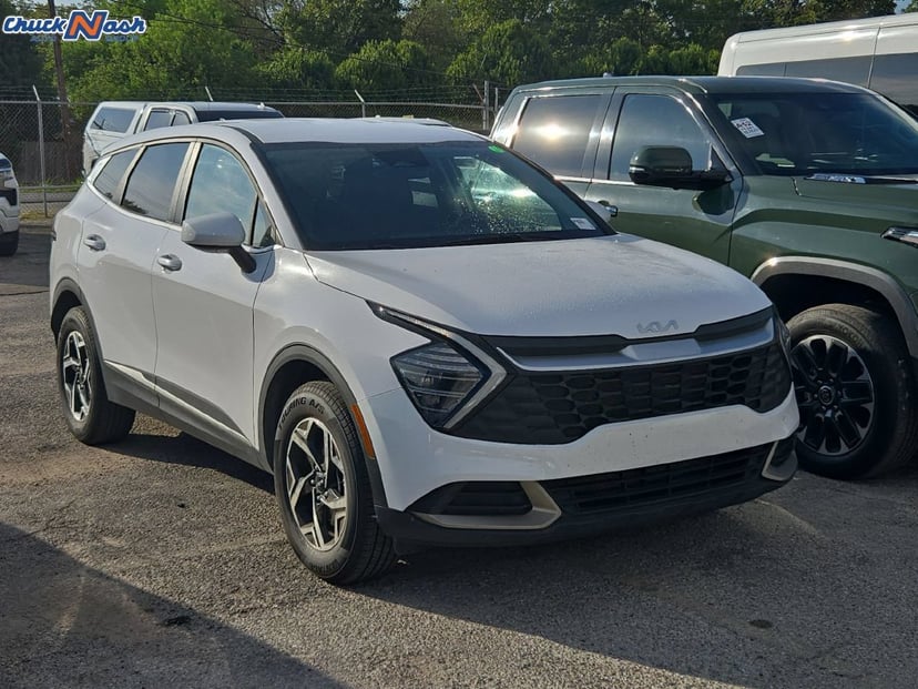 2025 Kia Sportage - Image 1
