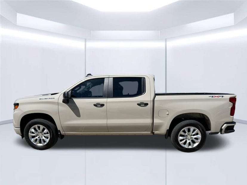 2026 Chevrolet Silverado 1500 - Image 1