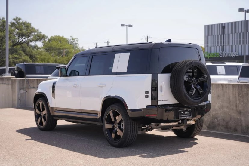 2026 Land Rover Defender - Image 3